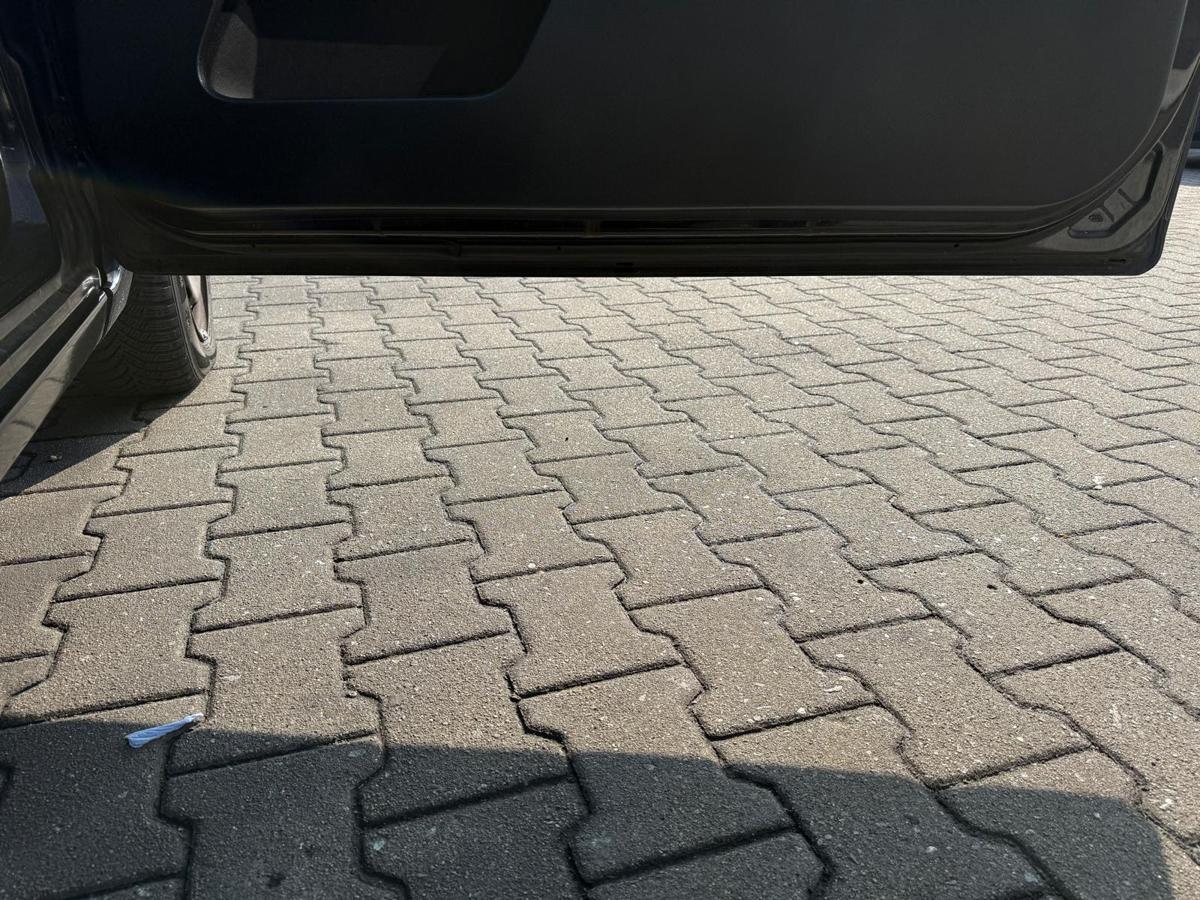 Ford Fiesta JD3 original Tür rechts 3-Türer Panther Schwarz Metallic Rohbau BJ08